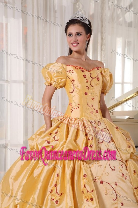 Off-the-shoulder Taffeta Embroidered Beautiful Gold Sweet Sixteen Dresses