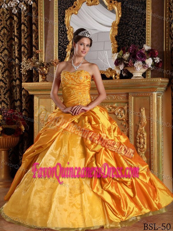 Gold Sweetheart Beaded Floor-length Lace-up Gorgeous Sweet 15 Dresses