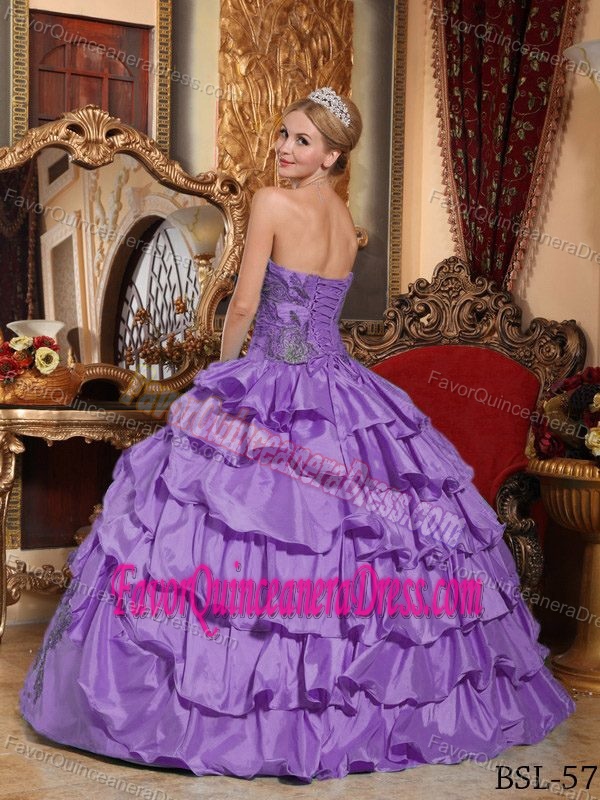 Luxurious Lavender Floor-length Taffeta Quinces Dresses with Ruffles