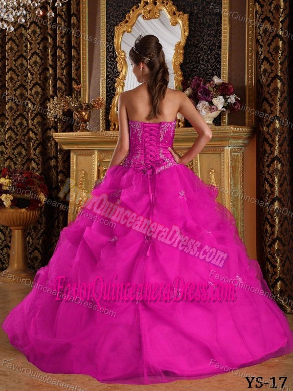 Strapless Floor-length Tulle Fuchsia Ball Gown Quinces Dresses with Pick-ups
