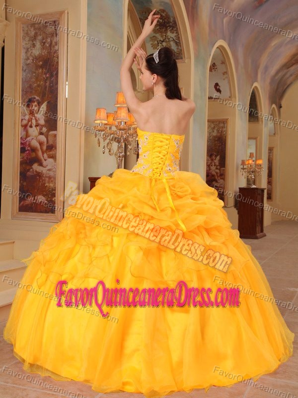 Sweetheart Appliqued Golden Quinceanera Dress in Taffeta and Organza