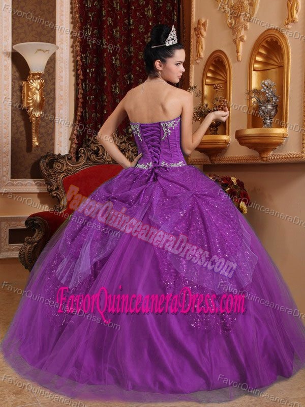 Beaded and Appliqued Ball Gown Sweetheart Tulle Quince Dresses in Purple