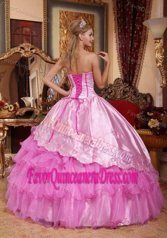 Sweetheart Embroidery Taffeta and Organza Dresses for Quinceanera in Pink