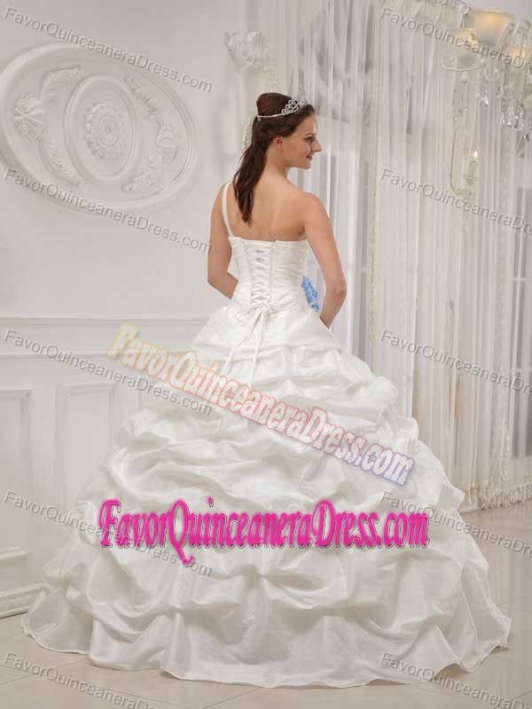 One Shoulder Taffeta Beaded White Quinces Dresses with Rolling Flowers