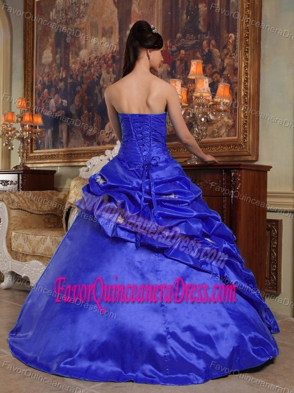 Beaded Taffeta Blue Ball Gown Floor-length Quince Dresses with Sweetheart
