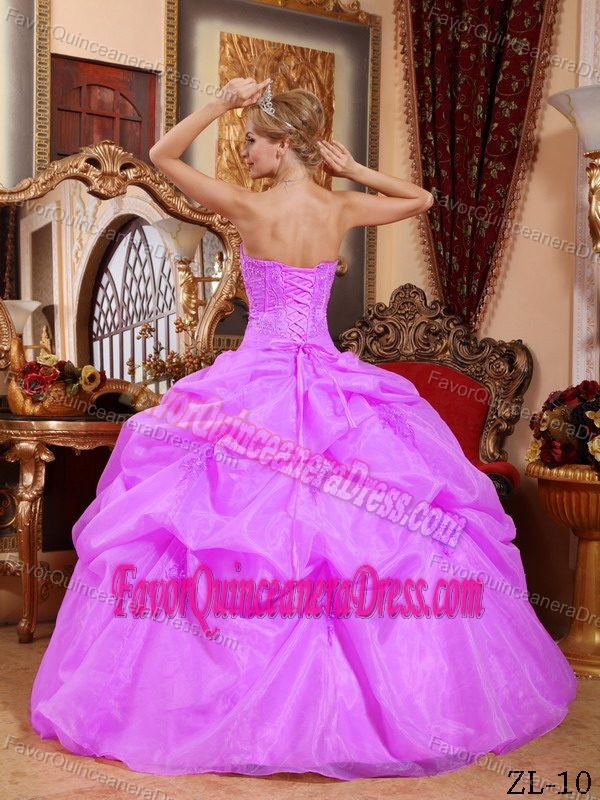 Lilac Ball Gown Sweetheart Quinceanera Dresses with Pickups and Appliques