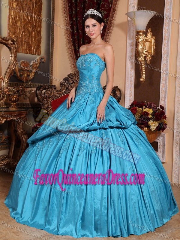 Strapless Sweetheart Aqua Blue Quinceanera Dress with Embroidery in Taffeta