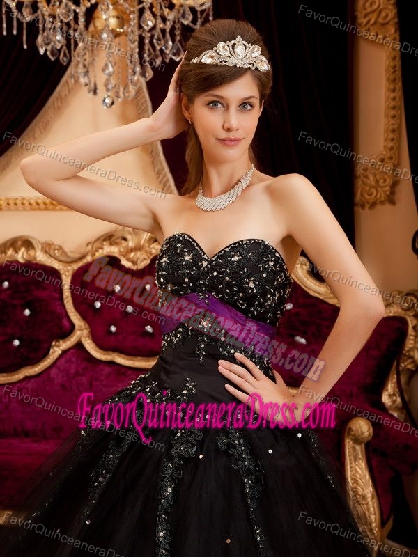 Black Sweetheart Floor-length Tulle Quinceanera Gown with Appliques and Sequin