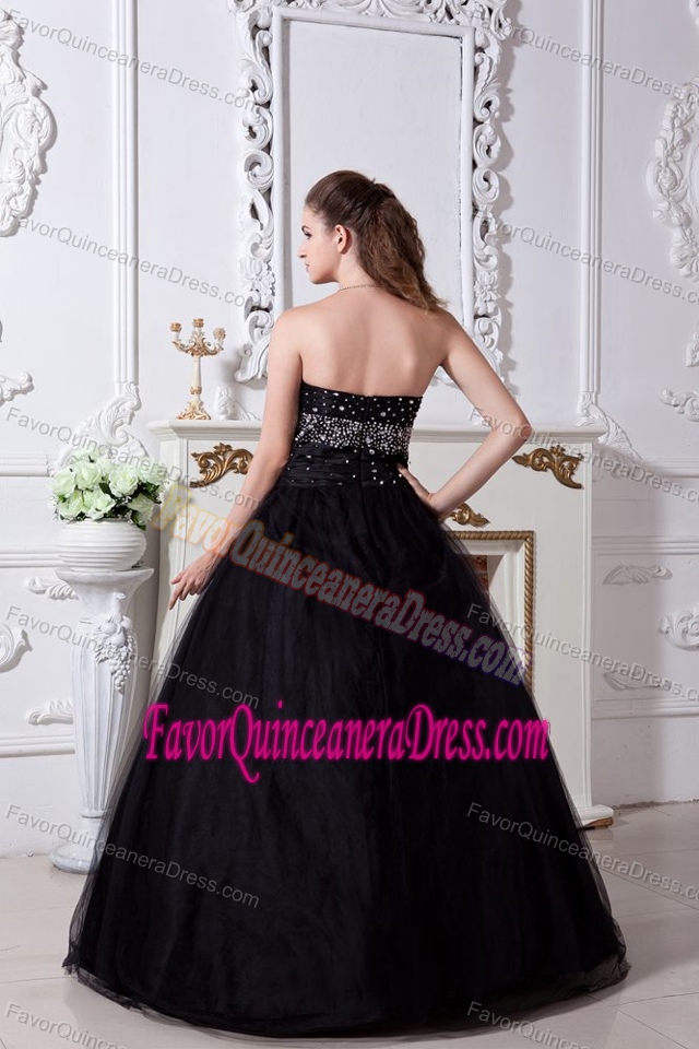 Classical Sweetheart Black Organza Quinceanera Dress with Flowers and Beading