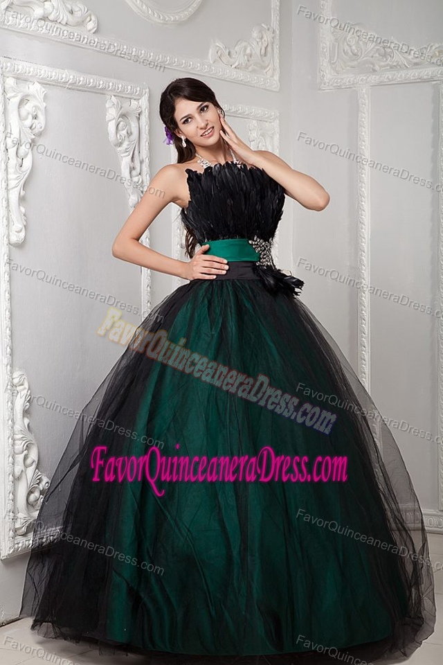 Black and Hunter Green Strapless Tulle Beaded Quinceanera Gowns with Plumes