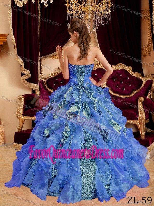 Beaded Leopard Decorated Organza Sweet 15 Dresses with Ruffles in Blue