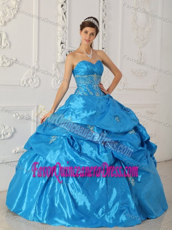 Taffeta and Pick-ups Decorated Sweet Sixteen Dresses with Beads in Blue