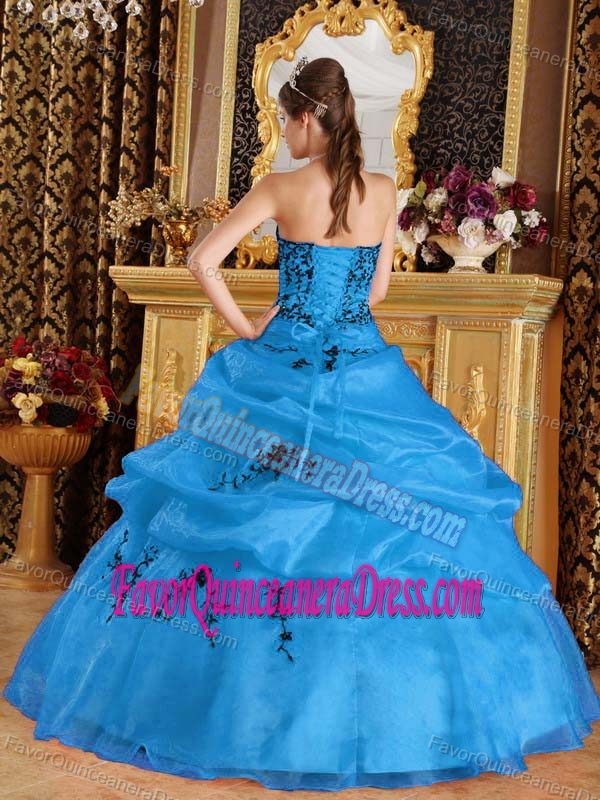Aqua Blue Sweetheart Satin and Organza Quinceanera Dress with Embroidery