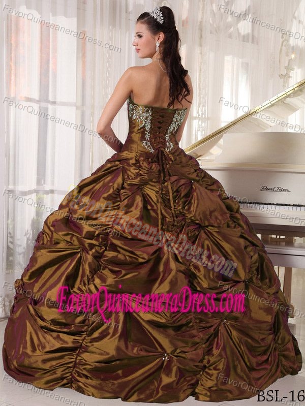 Magnificent Lace-up Embroidered Taffeta Dresses for Quinceaneras in Brown
