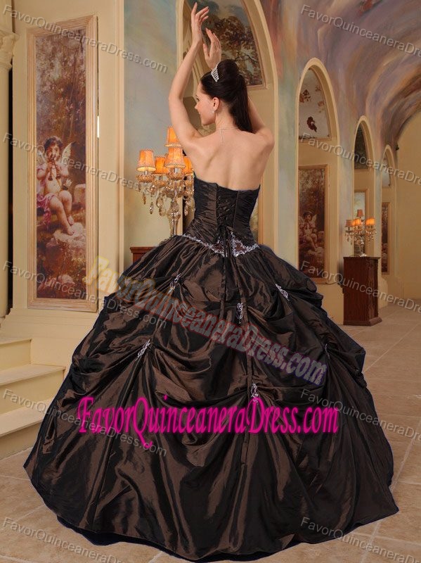 Gorgeous Brown Beaded Lace-up Taffeta Sweet 19 Dresses with Pick-ups