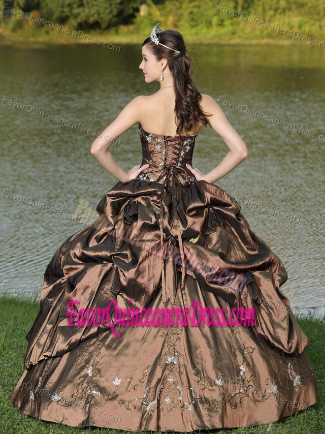 Discount Strapless Beaded Lace-up Taffeta Quinces Dresses with Appliques