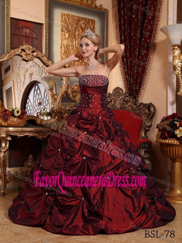 Stunning Beading Strapless Pick Ups Taffeta Burgundy A-line Sweet 16 Dress