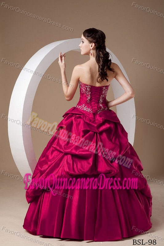 Most Popular Beaded Quinceanera Gown Dresses with Appliques and Pickups