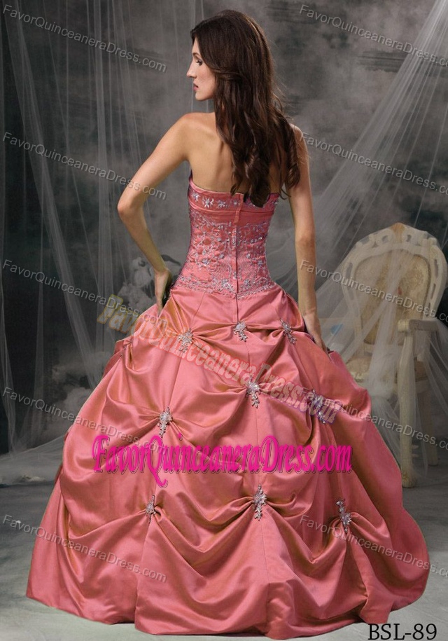 Discount Floor-length Peach Dress for Quinceaneras with Beads in Taffeta