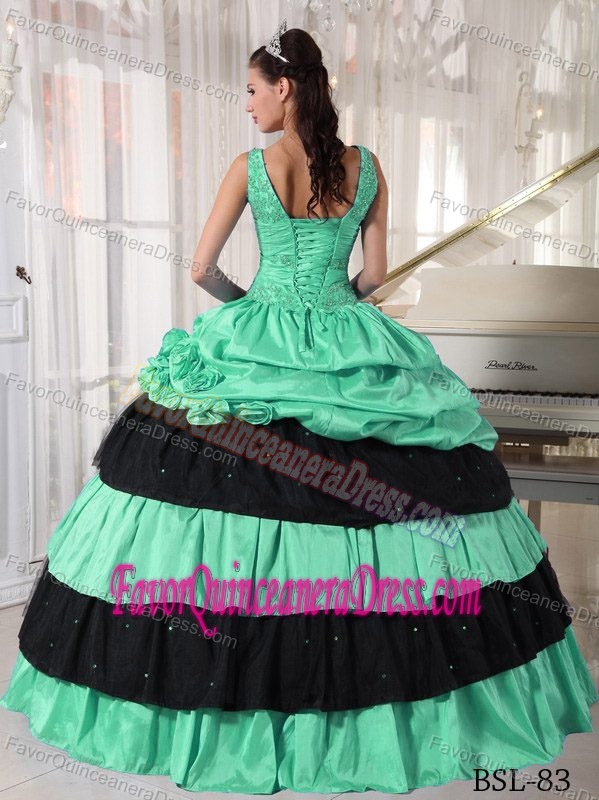 V-neck Black and Spring Green Sweet 16 Quince Dresses with Handmade Flowers