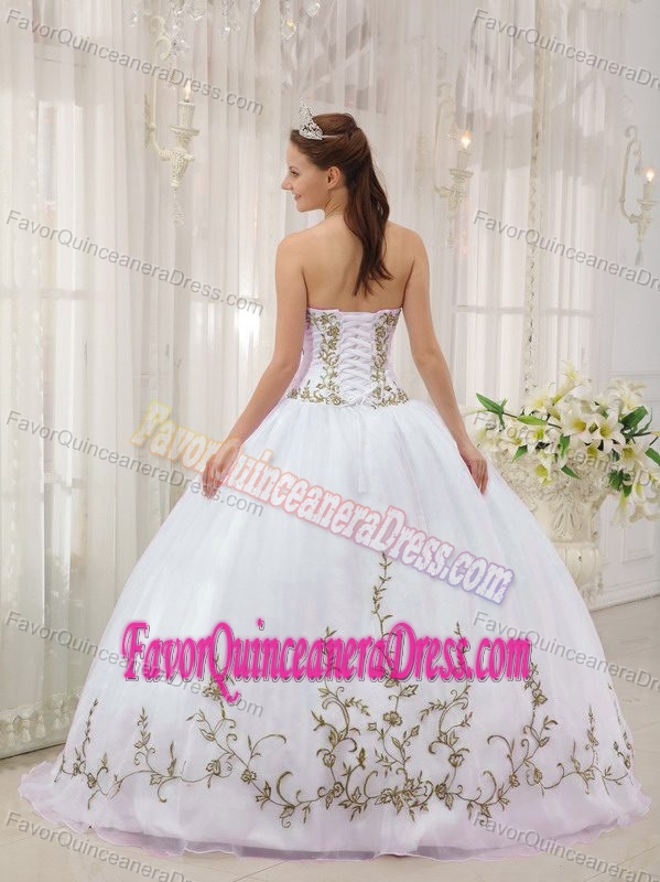 Sweet White and Green Sweetheart Floor-length Organza Quinceanera Dresses