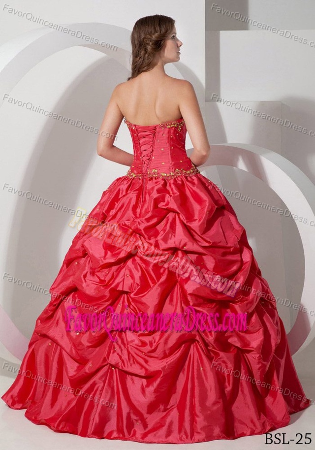2013 Taffeta Red Sweetheart Dresses for Quinceanera with Pick-ups