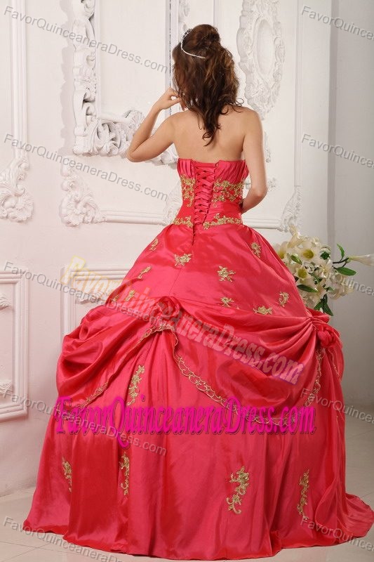 Chic Taffeta Strapless Dresses for Quinceanera in Red with Appliques