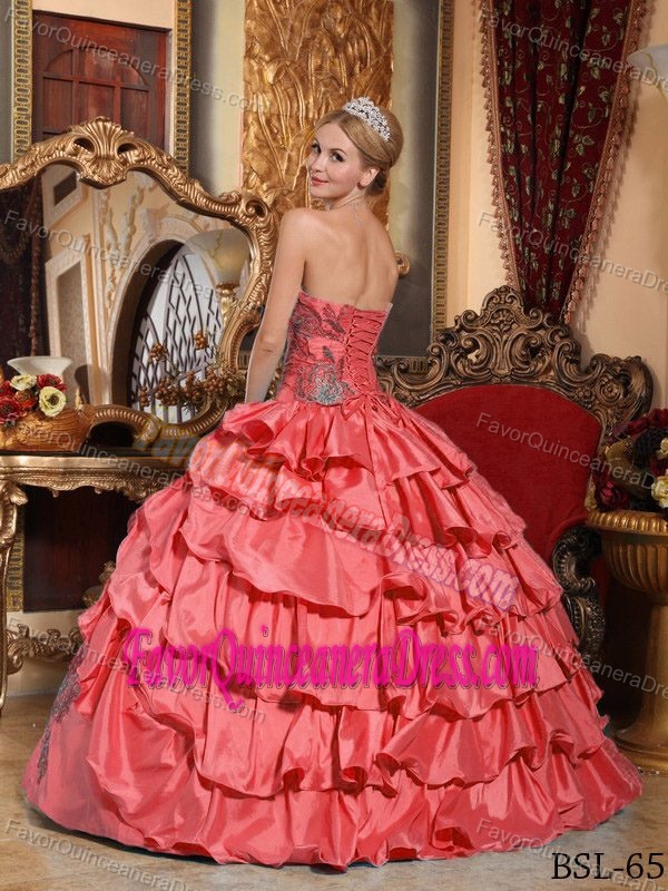 Appliqued Red Strapless Unique Quinceanera Gown Dresses in Taffeta