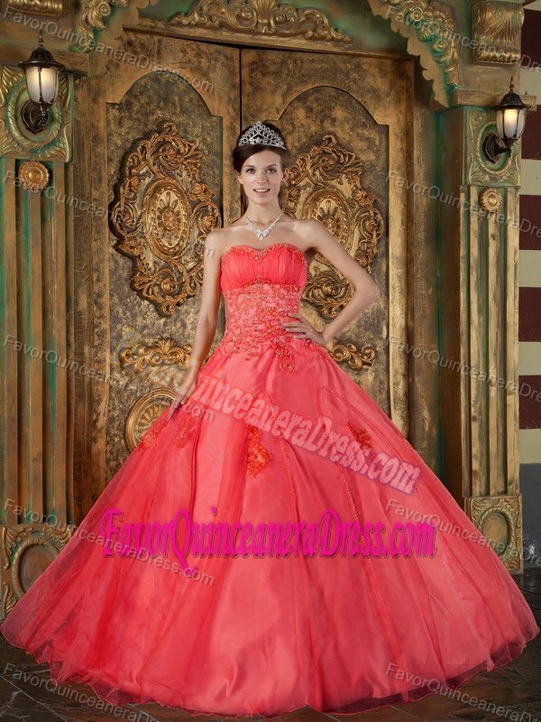 Latest Red Sweetheart Organza Sweet Sixteen Dresses with Appliques