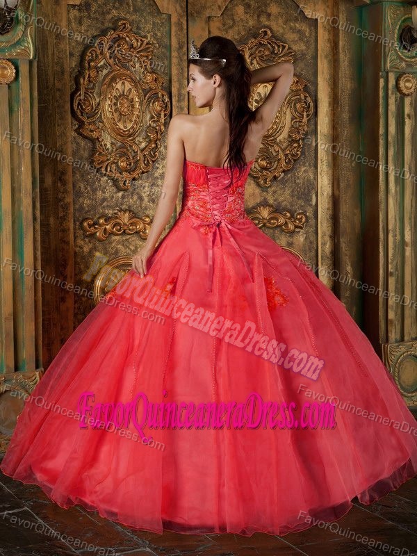 Latest Red Sweetheart Organza Sweet Sixteen Dresses with Appliques
