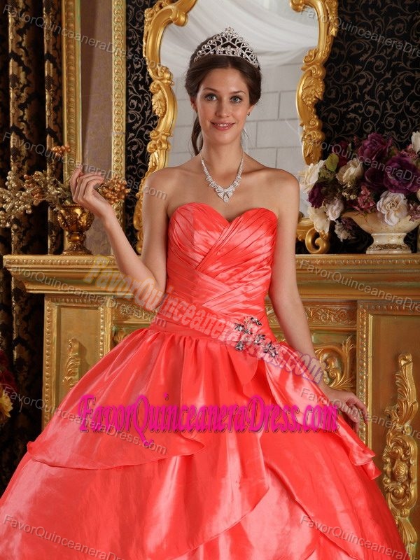 New Arrival Red Sweetheart Quince Dresses in Taffeta with Appliques