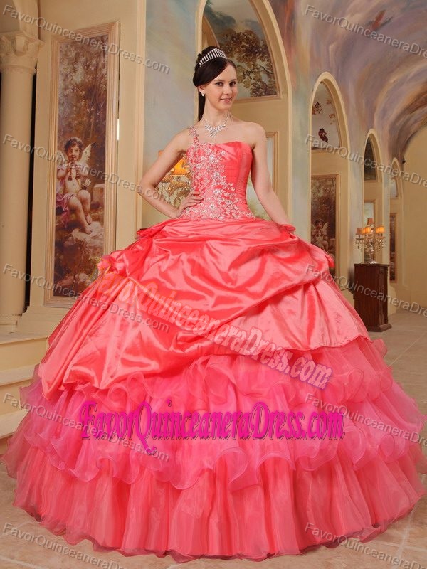 Appliqued One Shoulder Red Taffeta Dresses for Quince with Pick-ups