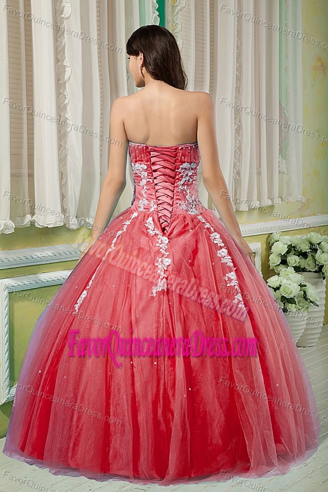 Hot Appliqued Sweetheart Floor-length Quinceanera Gowns in Tulle
