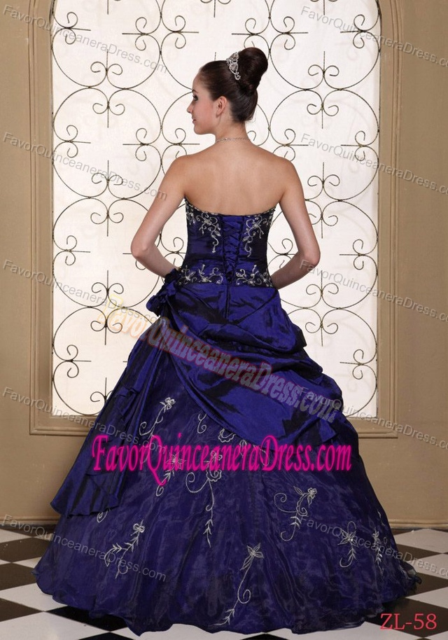 Newest Quinceanera Gowns with Strapless Neckline and Handmade Flowers