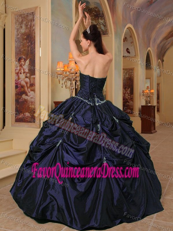 Elegant Ball Gown Strapless Quinceanera Dresses with Beading and Pick-ups