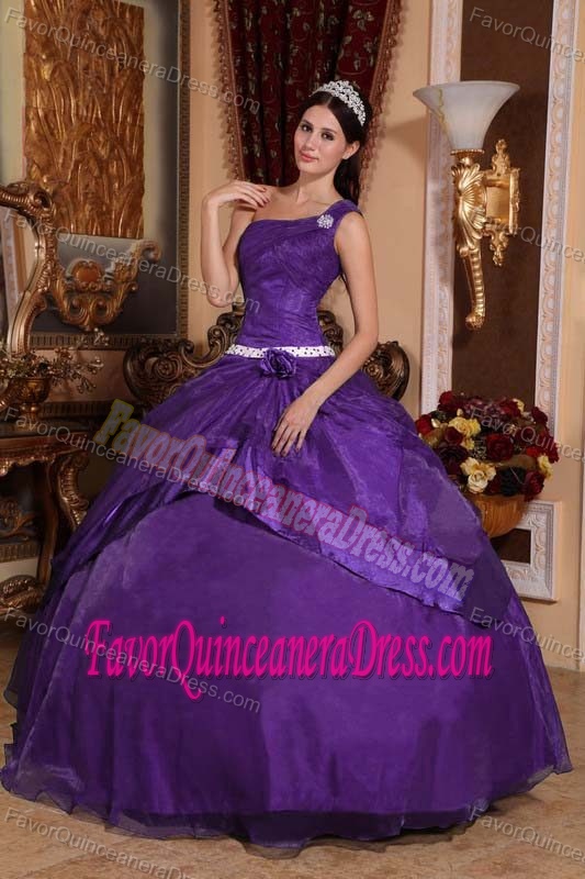 2014 Dark Purple One Shoulder Quinceanera Dress with Hand Made Flowers