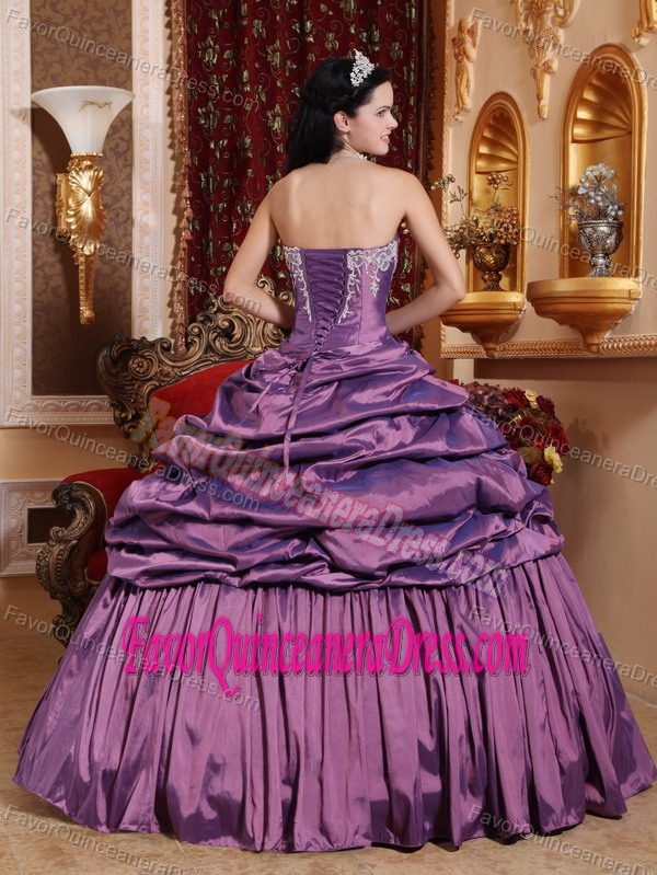 2014 Fashion Purple Ball Gown Strapless Quinceanera Dress with Appliques