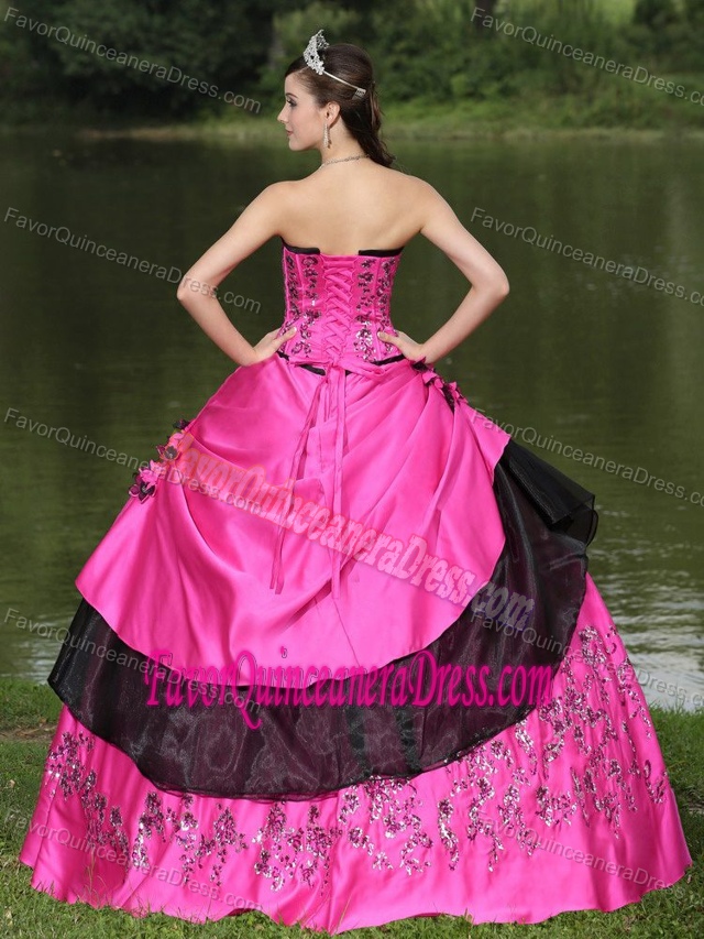 Hot Pink Embroidery Taffeta Quinceanera Dresses with Hand Made Flowers