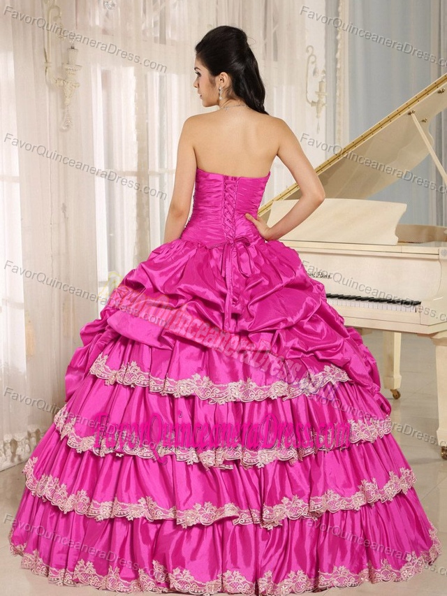 Hot Pink Beaded Graceful Quinceanera Dresses with Appliques and Pick-ups