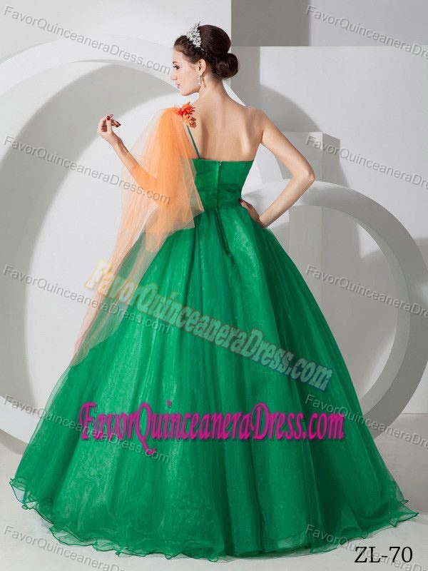Best Halter Hunter Green Taffeta Quinceanera Dress with Pick-ups and Appliques