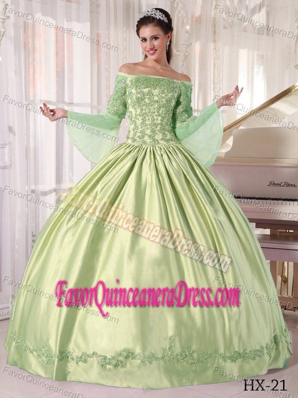 off-the-shoulder Long Sleeves Green Taffeta Quinceanera Dresses with Appliques