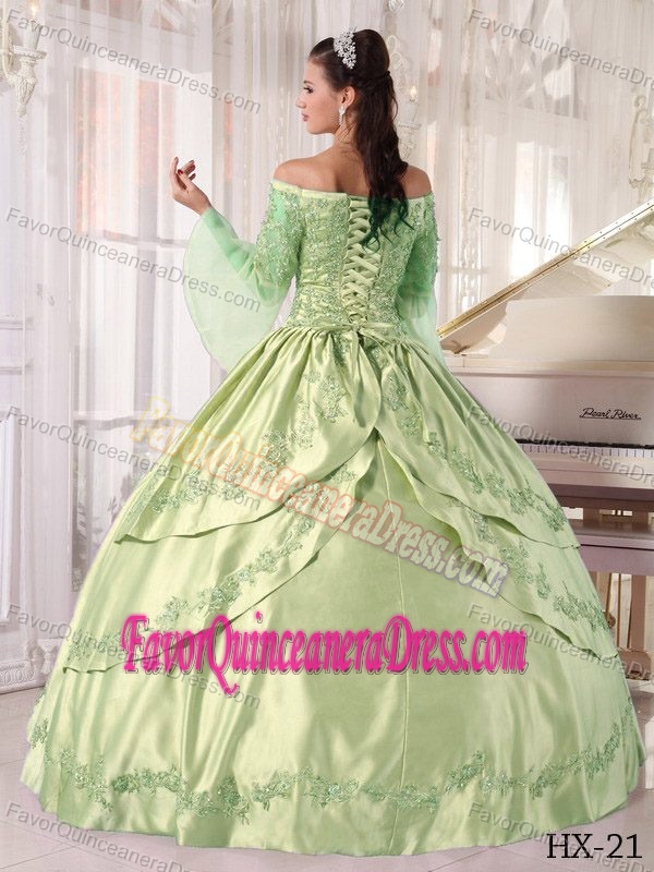 off-the-shoulder Long Sleeves Green Taffeta Quinceanera Dresses with Appliques