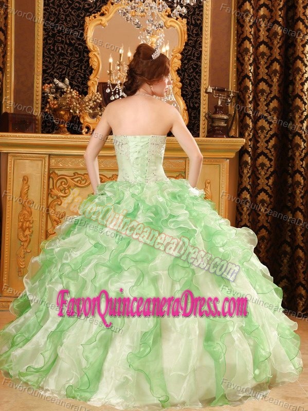 Perfect Apple Green Sweetheart Ruffled Organza Sweet 15 Dresses with Beading