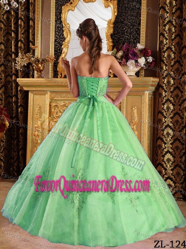 Voguish Green Strapless Floor-length Tulle Quinceanera Dresses with Appliques