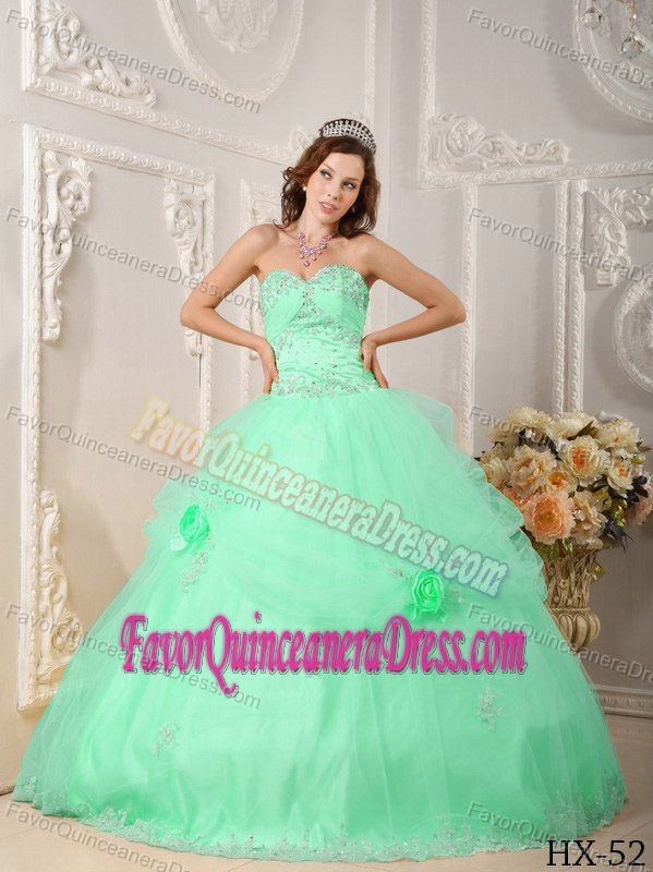 Beautiful Sweetheart Organza Quince Dress with Appliques in Apple Green
