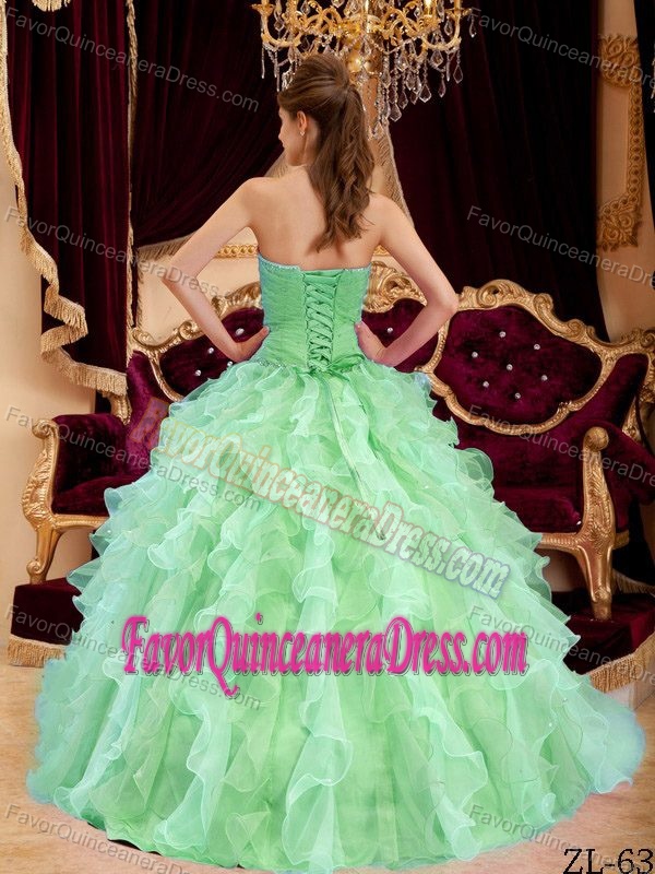 Organza Apple Green Sweetheart Beaded Quinceanera Dresses with Ruffles