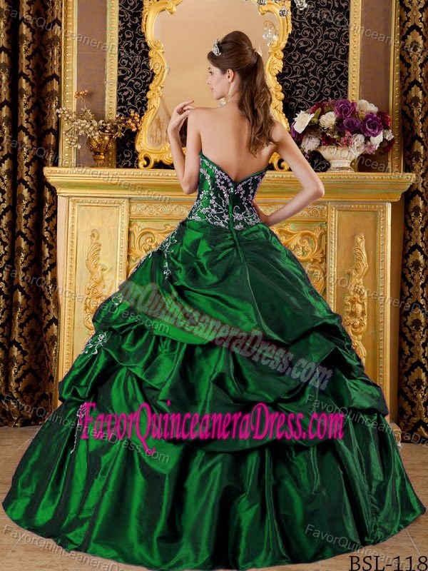 Beaded Sweetheart Taffeta Appliqued Quinceanera Gown Dress with Pick-ups