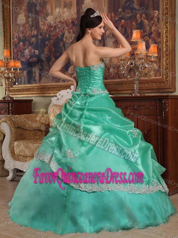 Appliqued Organza Quinceanera Gown Dresses in Apple Green with Ruches
