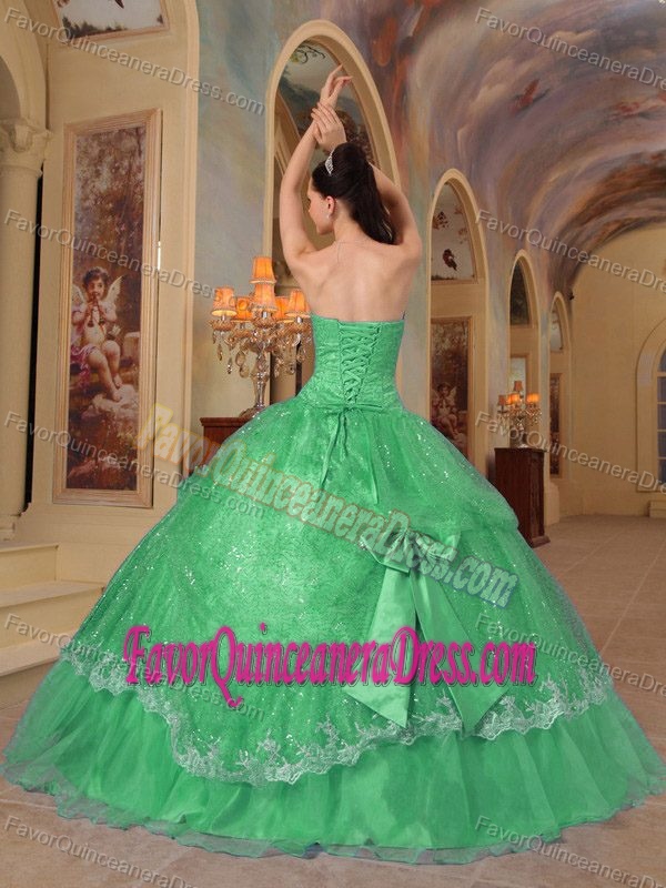 Green Ball Gown Organza Sweet Sixteen Dresses with Bows and Sequins