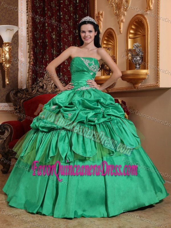 Spring Green Ball Gown Strapless Quince Dress in Taffeta with Appliques